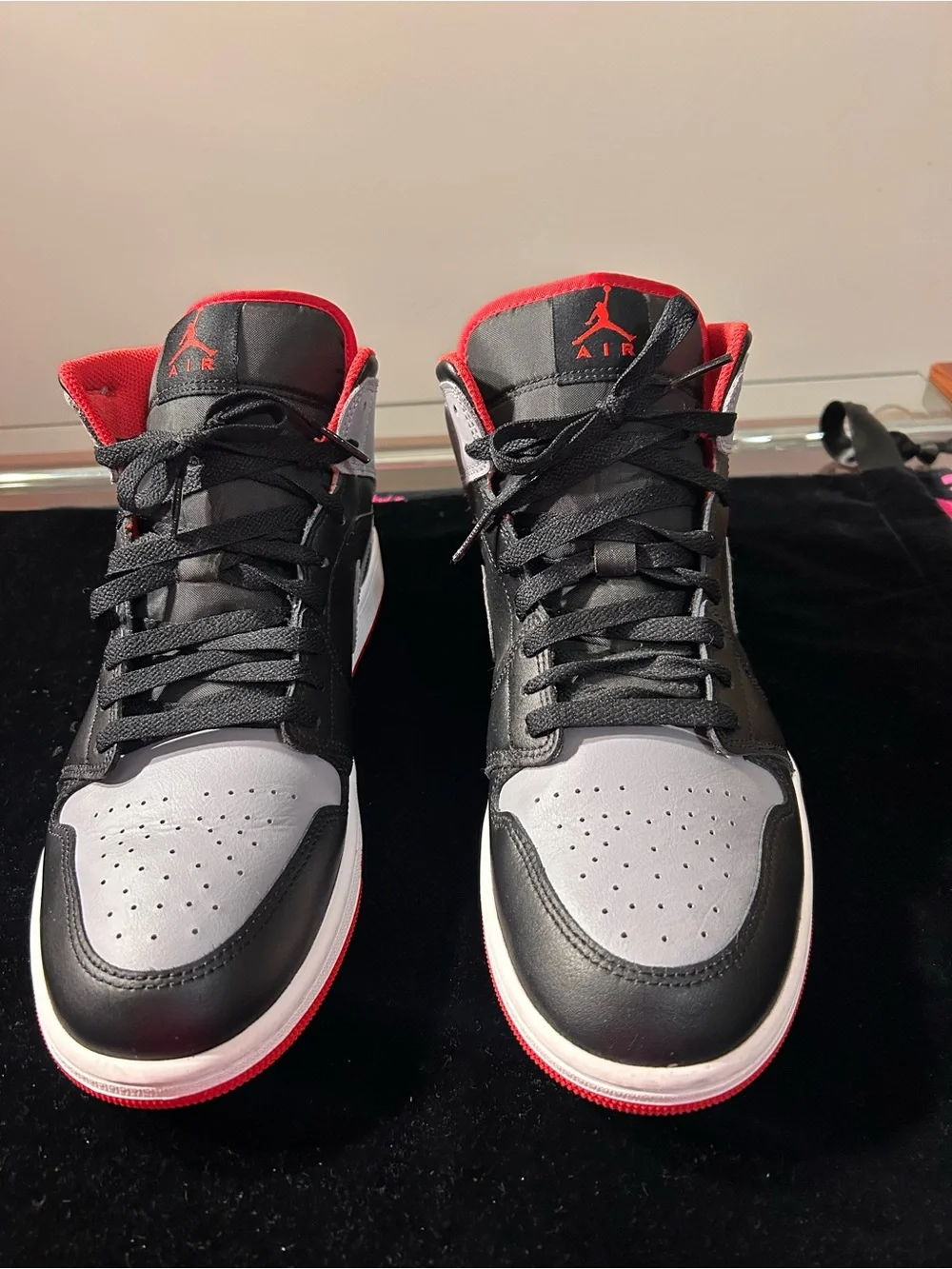 Jordan Air Jordan 1 Mid Black/Gray/Red Sneakers